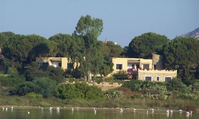 Notteri House | Discover a Unique Beachfront Retreat Near Nature Reserve