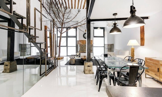 Centro Apartment | Unique Loft in Malasaña: Pet-Friendly Retreat Awaits