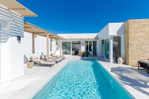 Mijas House | Exclusive Villa with Heated Pool, Gym & Oceanfront Views