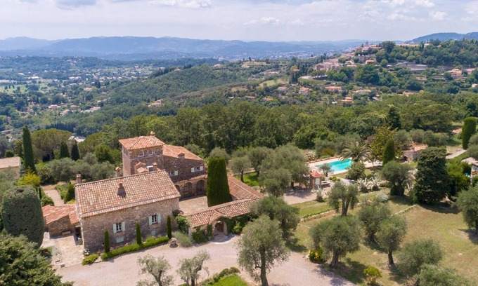 Chateauneuf-Grasse House | Unique Hilltop Villa with Pool & Cote D'Azur Views