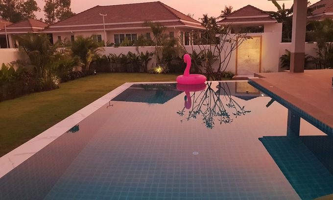 Hua Hin Villa | Exclusive Infinity Pool Villa Experience in Hua Hin