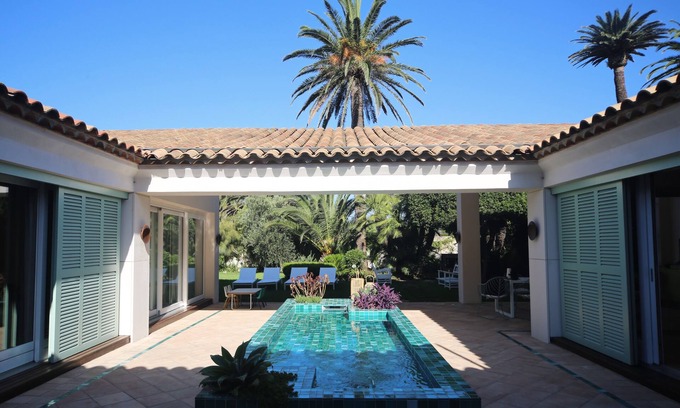 Porquerolles Villa | Unique Oceanfront Villa in Porquerolles with Pool & Spa