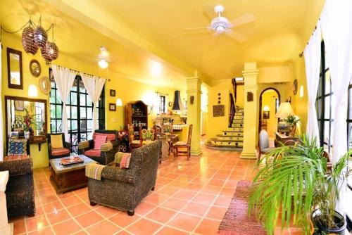 Playacar Fase I House | Stylish Mexican Villa with Plunge Pool and Ocean Views