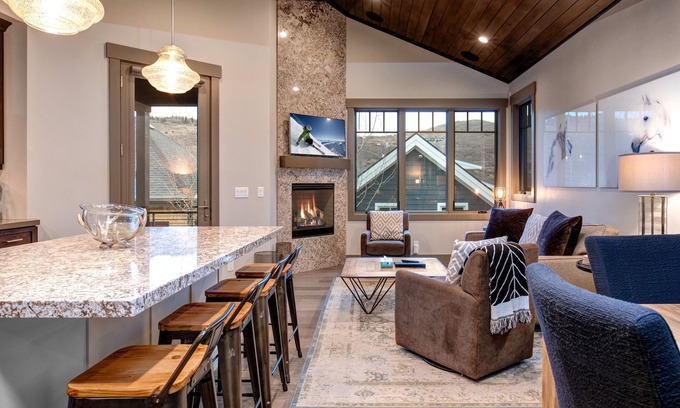 Downtown Park City House | Exclusive Mountain Retreat with Private Hot Tub & Spa