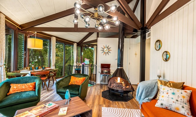 The Galena Territory Cabin | Relaxing Octagon House Retreat with Hot Tub & Pool Access