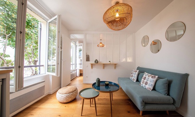Clignancourt Apartment | Romantic 1Br Apartment with Breathtaking Paris Skyline Views