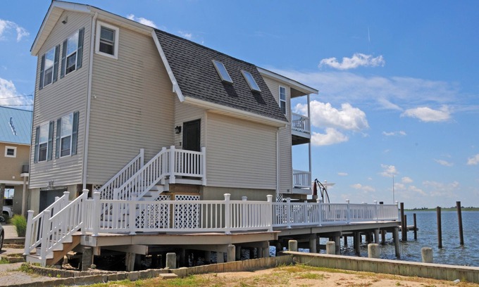 Tuckerton Beach House | Inviting Home with Boat Docks & Ocean Views in Tuckerton
