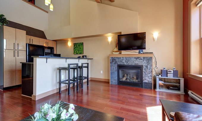Downtown Victoria Condo | Unforgettable Stay at Heart of Downtown Victoria