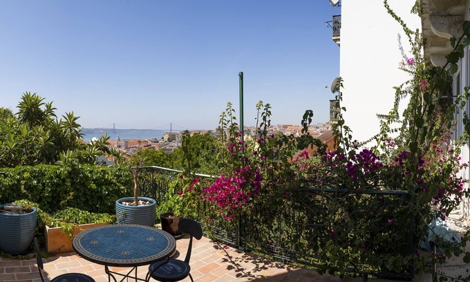 Santa Maria Maior Apartment | Discover a Terrace Oasis with City Views in Lisbon