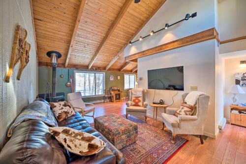 Thornton House | Discover Unique Thornton Townhome for Swim, Ski & Hike