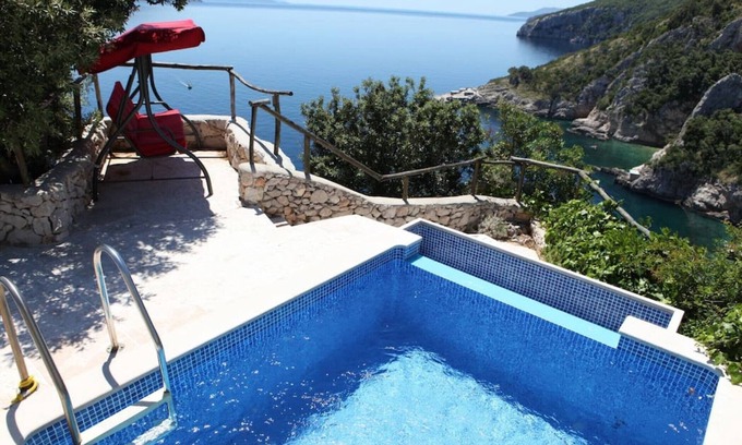 Brsec Villa | Exclusive Cliffside Villa with Pool and Breathtaking Views