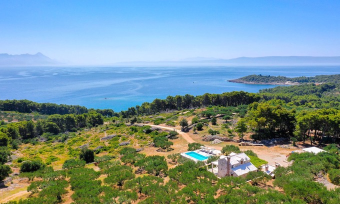 Sumartin Villa | Unique Villa with Private Pool and Breathtaking Sea Views