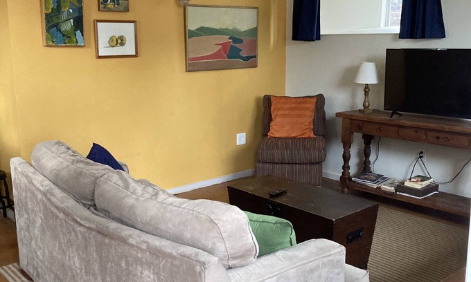 Central East Austin Apartment | Stylish Walk-Out Studio Near SXSW - Rated 9.8/10