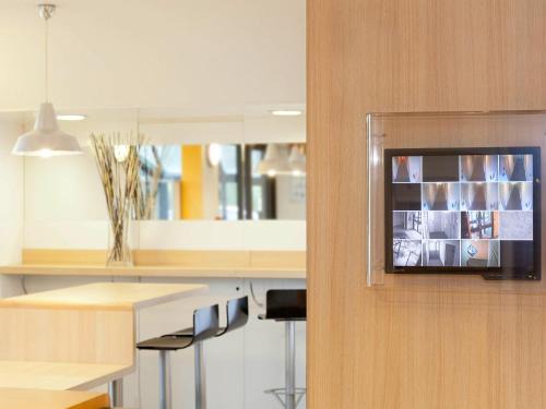 Montauban Hotel | Budget-Friendly hotelF1 Montauban with Family Amenities