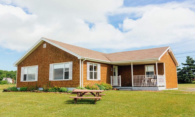 Saint Peters Bay Cottage | Bay View Duplex Cottage with Oceanfront Access & Top Rating