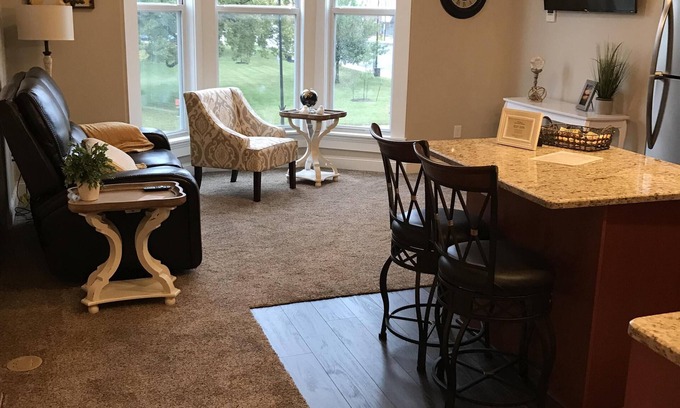 Iola Apartment | Henderson Suite: Guest Rated 10/10 with Breakfast & Kitchen