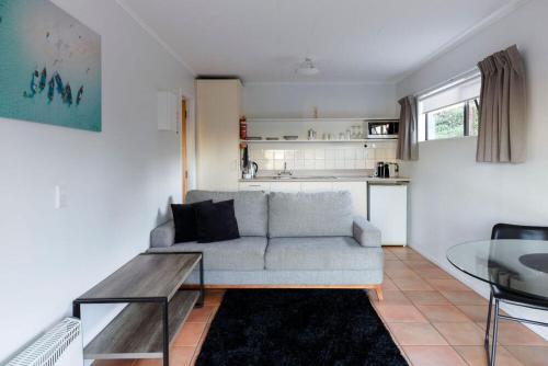 Kaiteriteri House | Discover Kaiteri Apartments and Holiday Homes - Rated 8.5/10