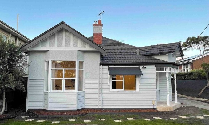 Brighton House | Beachfront Unit 2: Steps to Iconic Beach Boxes