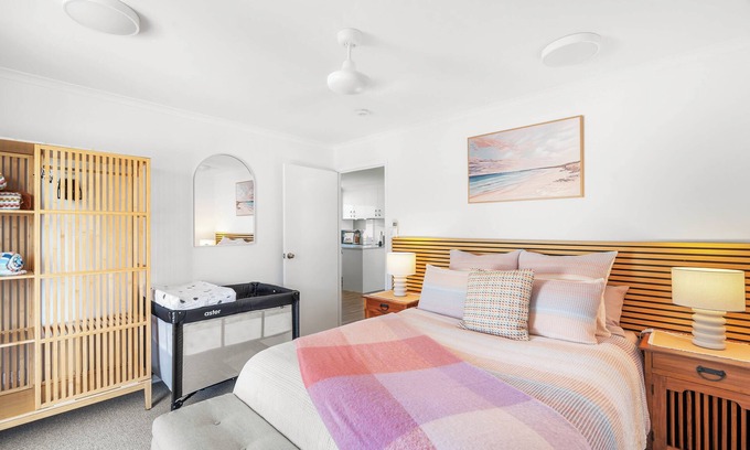 Slade Point House | Unit 2 Barry, 2 Bedroom Unit at beautiful Beachside Mackay at Lamberts Beach AU
