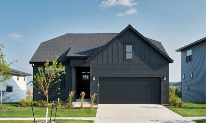 Cascade Township House | Unit 2377J | 3bd/2bth | Single-Family Home