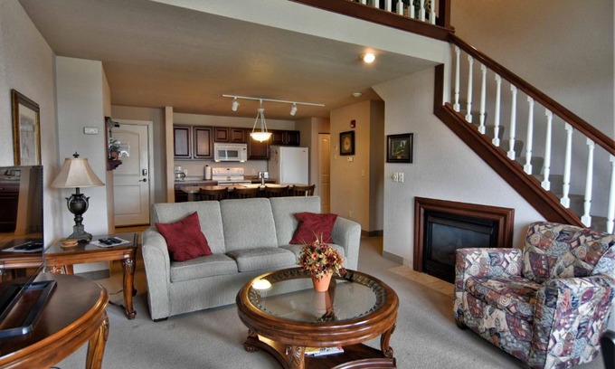 Birchwood Apartment | Family-Friendly Retreat at Unit 317 Tagalong Condo
