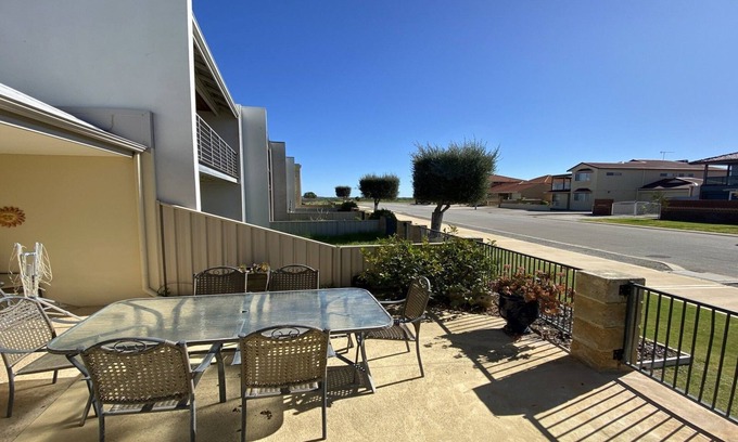 Jurien Bay Villa | Oceanfront Retreat: Unit 33 Seafront Estate with Pool