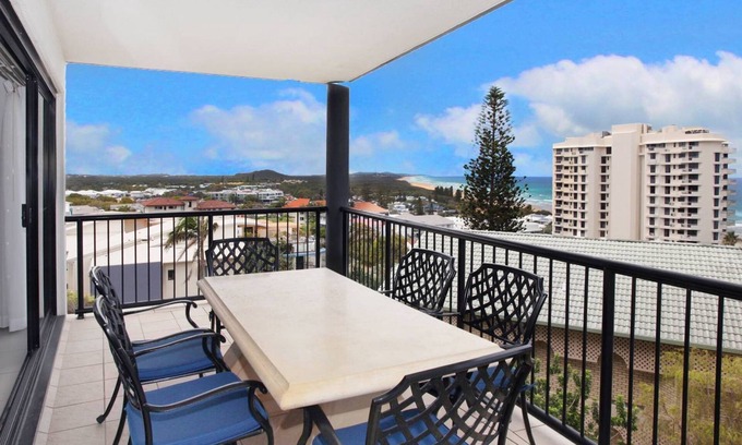 Coolum Beach Apartment | Unforgettable Stay at Unit 4 'Beaumont Sur Mer'