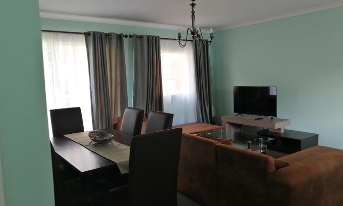 Weltevredenpark Apartment | Budget-Friendly UNIT 97 Flat for Your Perfect Getaway