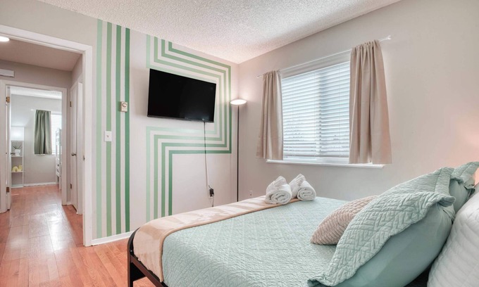 Cimarron Hills Apartment | Family-Friendly Retreat at The Hygge APT with Spa Access