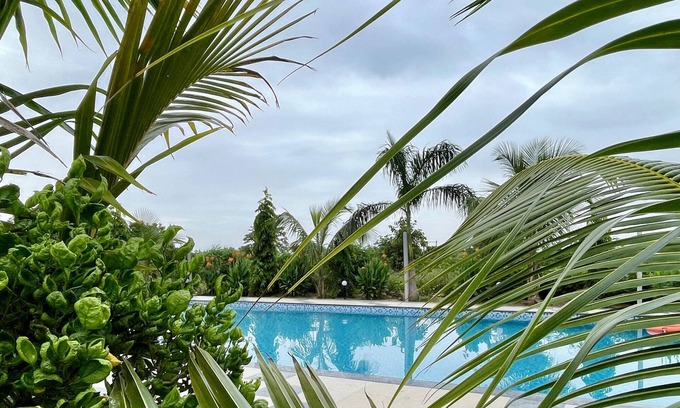 Rajpipla Resort | Family-Friendly Unity Holiday Resort with Pool & Dining Options