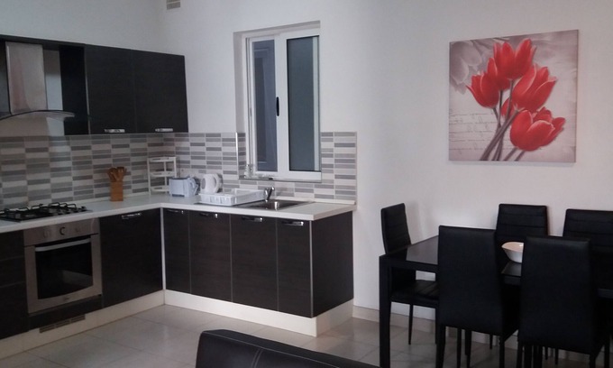 Msida Apartment | Guest Rated 10/10: University Heights Cozy Apartment