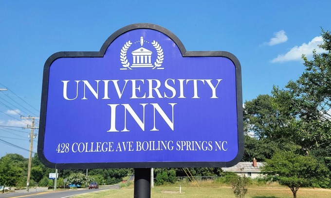 Boiling Springs Hotel | Comfortable Stay at AmericInn Boiling Springs Near Gardner Webb