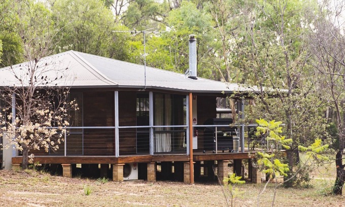 Pokolbin Villa | Discover Unlax @ Hunter Valley: 4-Star Escape with Breakfast