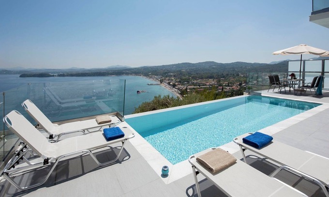 Pirgi Villa | Experience Dream Getaways at Villa Lucas & Villa Thea Pyrgi