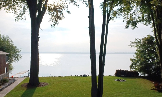 Virginia Cottage | Rejuvenate at the Point: Your Private Lakefront Retreat