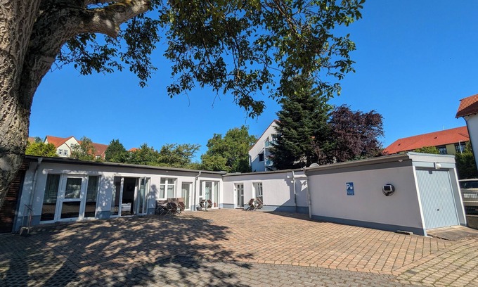 Gotha Apartment | Cozy "Orangerie" Apartment Near the Castle Park Escape
