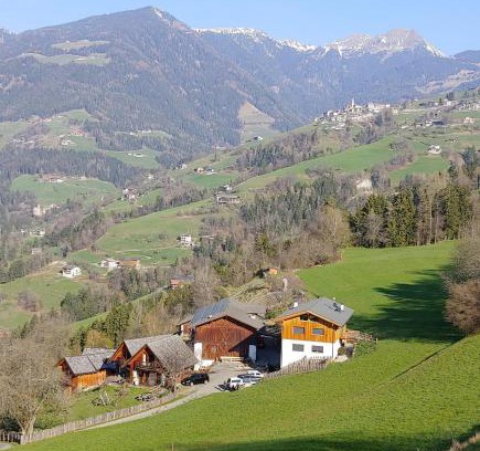 Chiusa Ski Chalet | Oceanfront Family Retreat at Unterplattnerhof Hotel