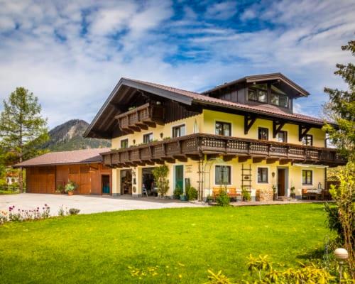 Faistenau Apartment | Discover Unterwöhrlehen: Oceanfront Retreat for Families