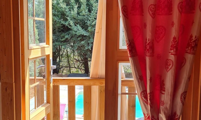 Aups Cabin | Unique Air-Conditioned Retreat in Verdon with Pool Access