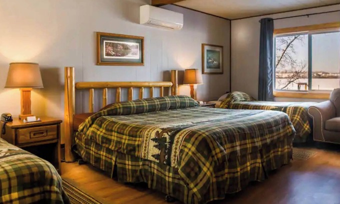 Rice Lake Cabin | Discover Room 12 at Loons Lair - Curriers Lakeview Lodge