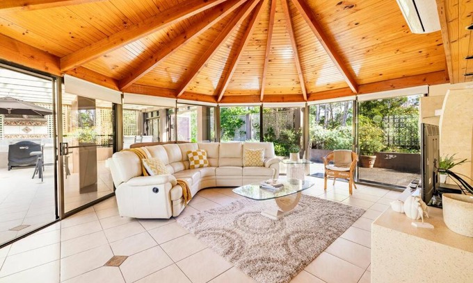 Hawley Beach House | Relax at Hawley Beach: Oceanfront Bliss with 10/10 Reviews