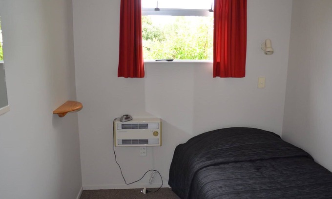 Waitaki District Apartment | Relax at Richmond Inn: Your Perfect Getaway Awaits