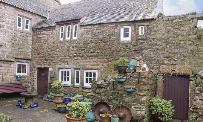 Penzance Cottage | Pet-Friendly Country Cottage with Ocean Views in Pendeen