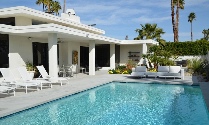 Indian Canyon House | Contemporary Home with Private Pool for Family Getaways