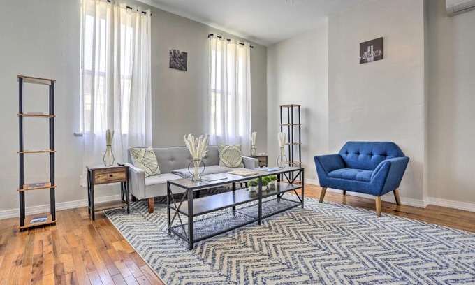 Constable Hook House | Convenient Bayonne Townhome Just 11 Miles from NYC!