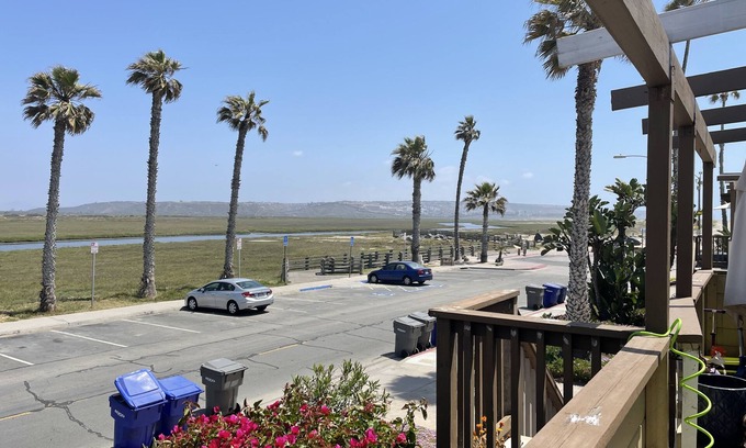 Imperial Beach Condo | Cozy Beach Bungalow Steps from Shore with Private Balcony