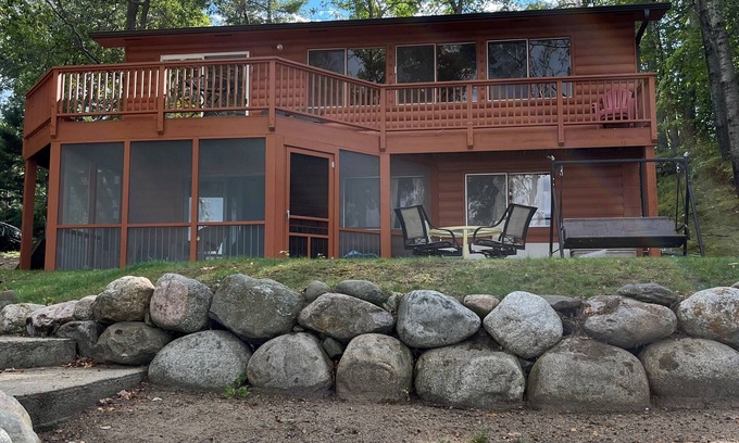Breezy Point Cabin | Experience Lake Ossawinnamakee: Paddle Boards & Family Fun