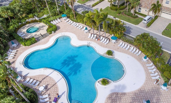 Port Saint Lucie Condo | Top-Rated Updated Condo in PGA Village with Pool & Breakfast