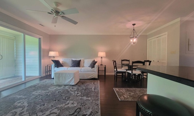 Surfside Beach Condo | Cozy Condo Near Surfside Beach: Guest Rated 9.8/10!
