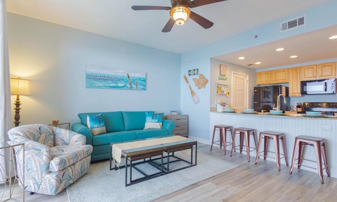 West Panama City Beach Condo | Experience Seaside Bliss with Free Beach Service & Spa